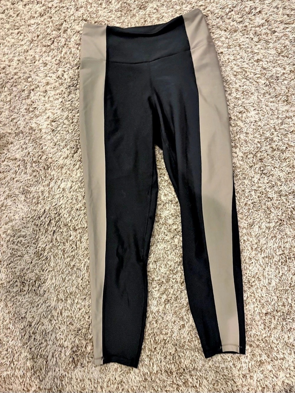 YPB Color Block Leggings in Black & Tan Size Medium